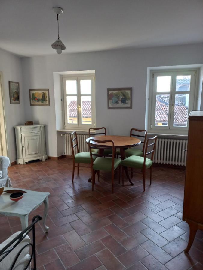 Il Giardino Di Olivia Apartment Guarene Bagian luar foto