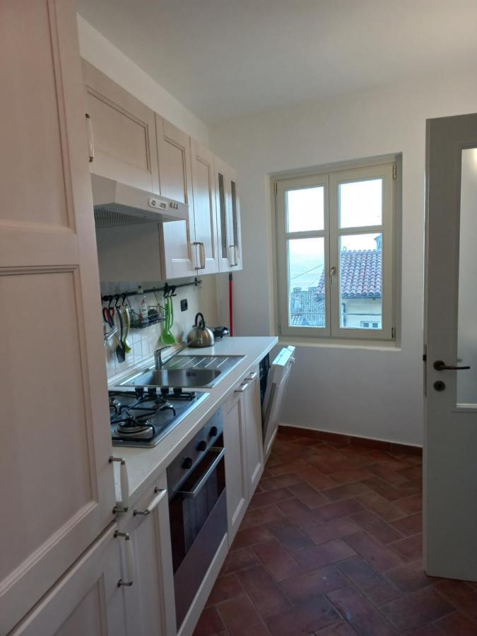 Il Giardino Di Olivia Apartment Guarene Bagian luar foto